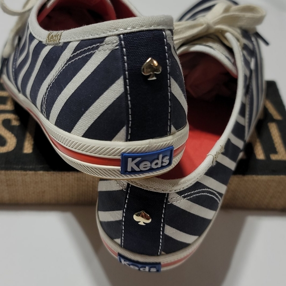 KATE SPADE KEDS CANVAS SNEAKER PREPPY COASTAL STRIPES BLUE CREAM TENNIS SHOES 7 - Picture 4 of 16